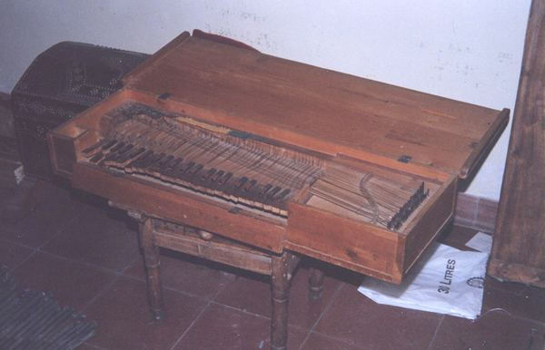 [Clavichord B.3, Sucre, Convent of Santa Clara]