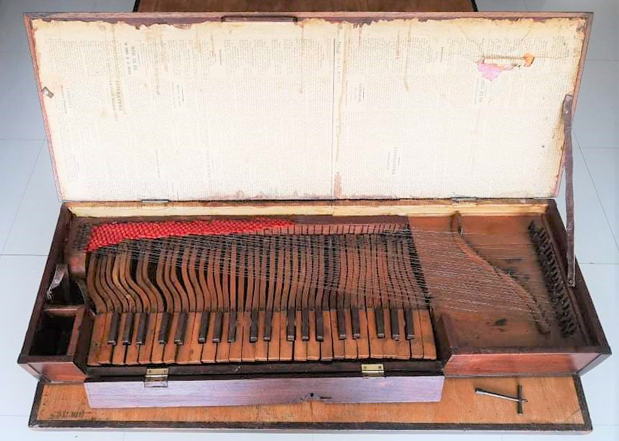 [Clavichord B.6, Sucre, private owner]