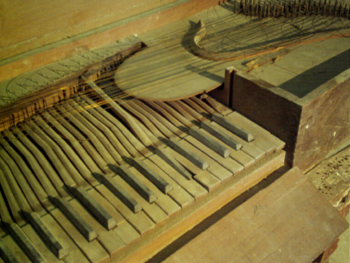 [Clavichord M.4, treble keys]